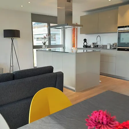 Escape 360 By Fewotessin Apartment *